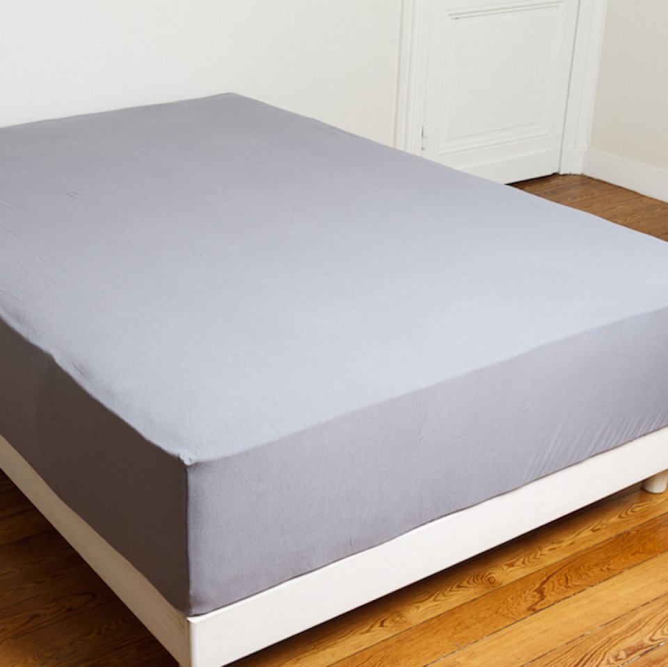 Stretch fitted sheets - from 140cm to 160 cm